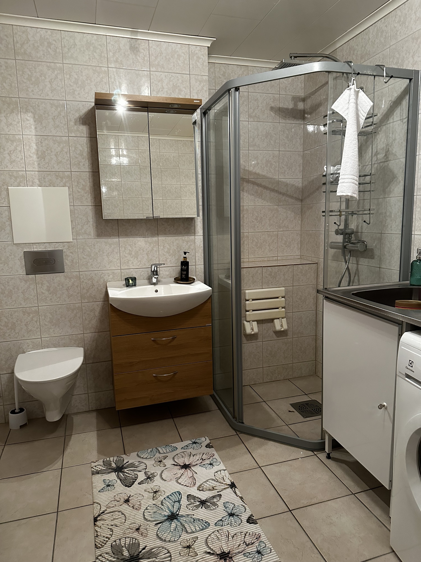 Företagsboende i Gällivare för personal och entreprenörer. sovrum säng bädd